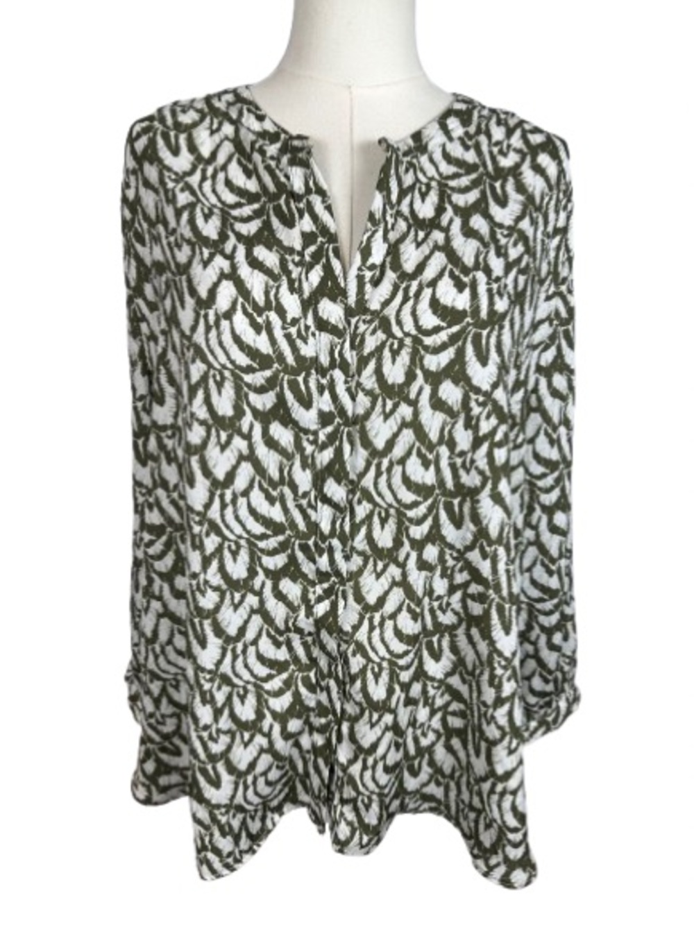 JACHS Girlfriend Olive & White Abstract Print Split-Neck Blouse